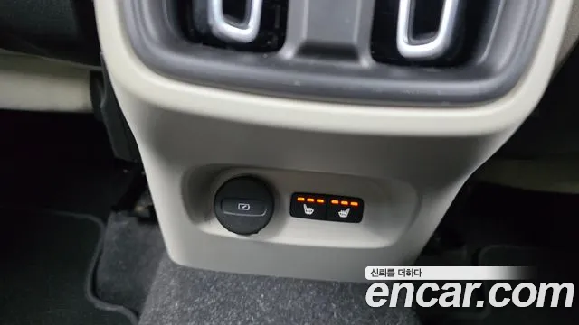 Вольво XC40 B4 Ultimate Bright — Фото автомобиля 19