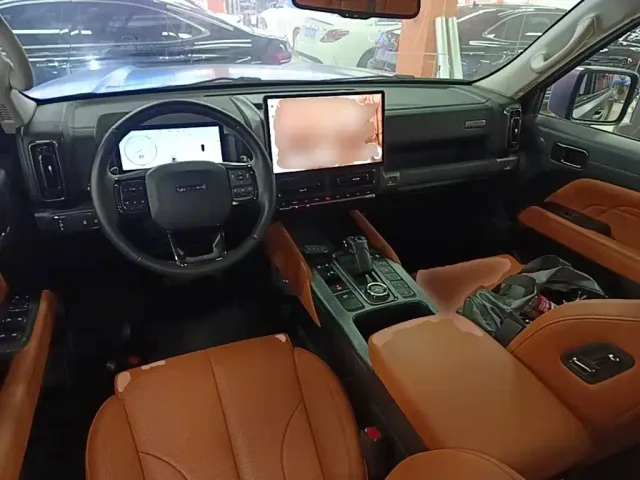 Haval H9 — Фото автомобиля 9