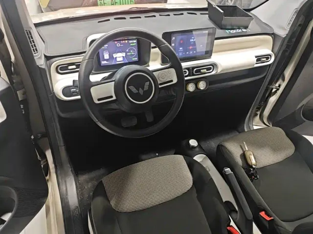Wuling Hongguang Mini EV — Фото автомобиля 9