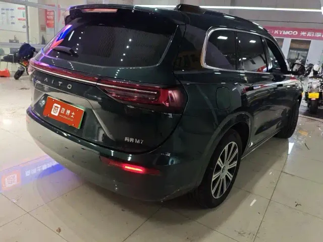 Aito M7 — Фото автомобиля 2