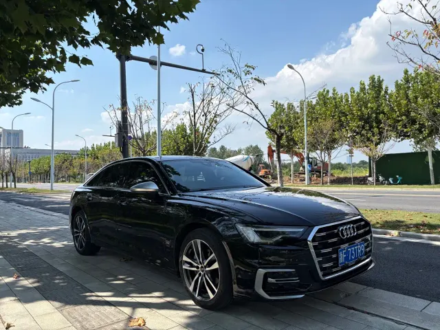 Audi A6L — Фото автомобиля 3