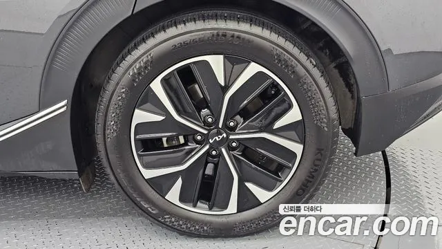Kia EV6 — Фото автомобиля 6
