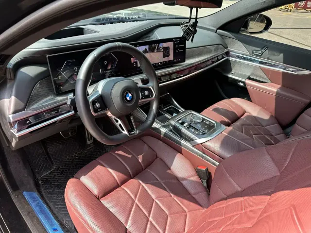 BMW 7 Series — Фото автомобиля 4