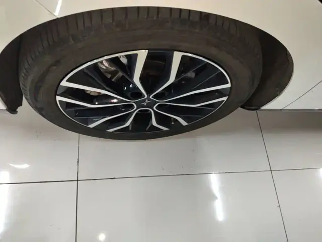 Xpeng P5 — Фото автомобиля 22