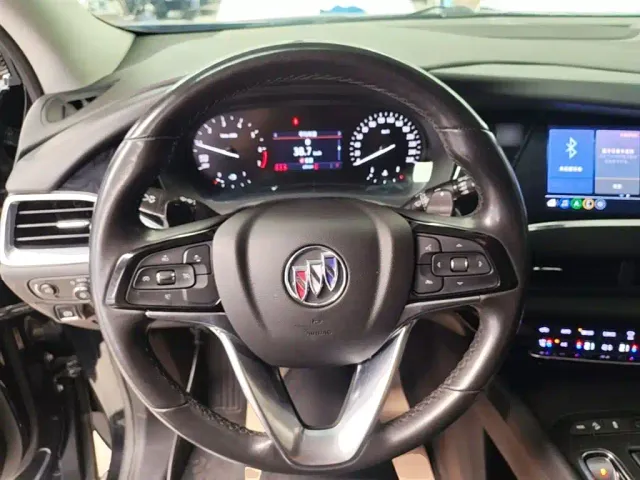 Buick Enclave — Фото автомобиля 10