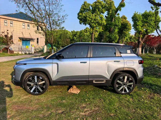 Geely ICON — Фото автомобиля 4