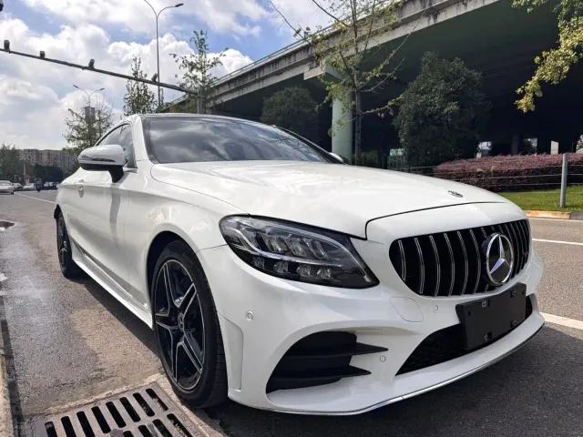 Mercedes-Benz C-Class — Фото автомобиля 3