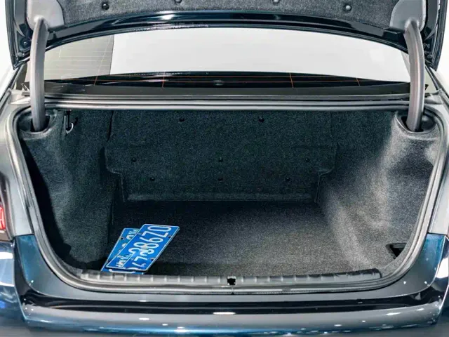 BMW 5 Series — Фото автомобиля 22