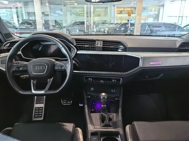 Audi Q3 — Фото автомобиля 9