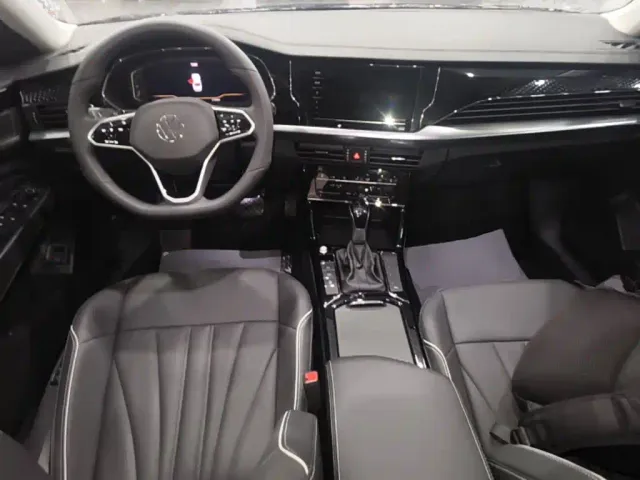 Volkswagen Passat — Фото автомобиля 9