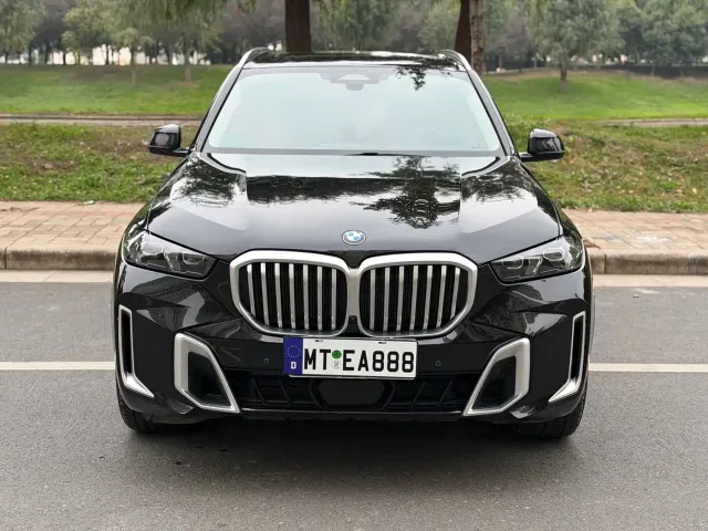 BMW X5 — Фото автомобиля 2