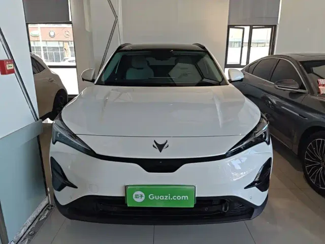 Arcfox Alpha T5 — Фото автомобиля 2