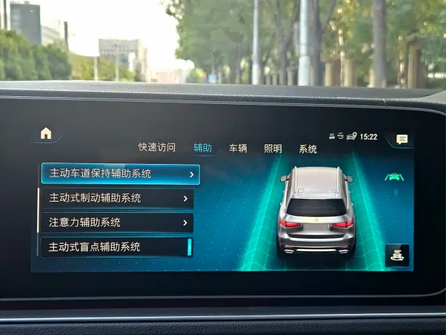 Mercedes-Benz GLS-Class — Фото автомобиля 16