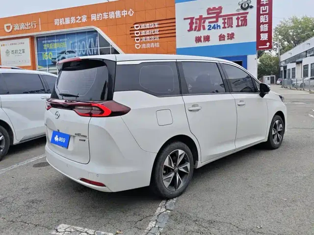 GAC Trumpchi M6 — Фото автомобиля 3
