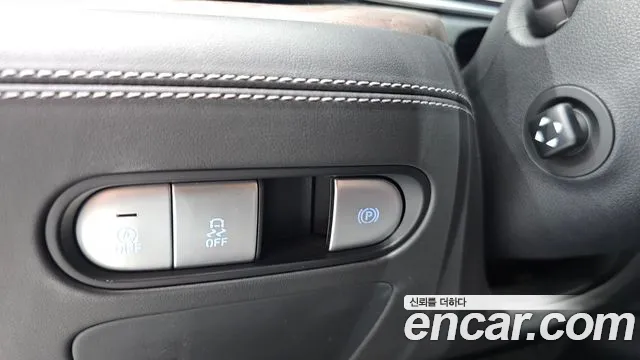Genesis G90 Бензин 3.5 турбо AWD — Фото автомобиля 18