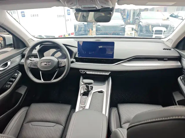 Geely Xingrui — Фото автомобиля 6