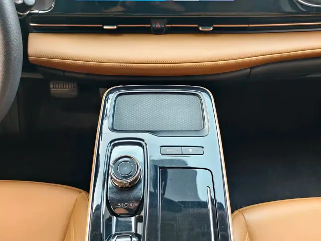 GAC Aion S — Фото автомобиля 8