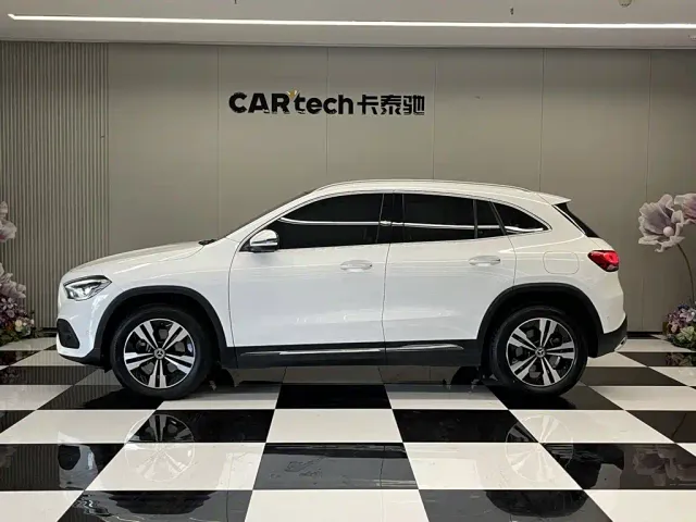 Mercedes-Benz GLA-Class — Фото автомобиля 8
