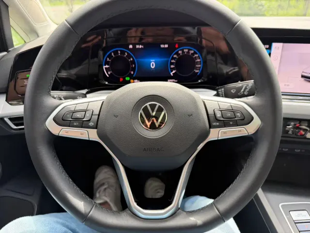 Volkswagen Golf — Фото автомобиля 14