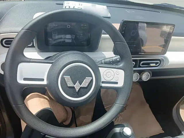 Wuling Hongguang Mini EV — Фото автомобиля 10