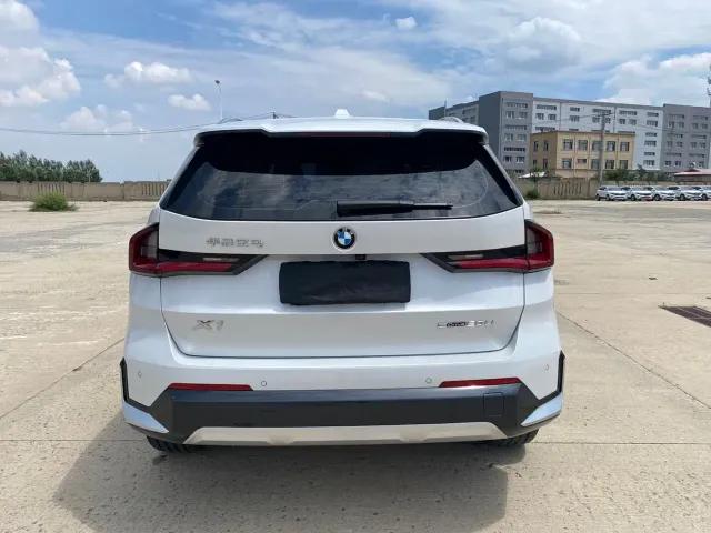 BMW X1 — Фото автомобиля 5