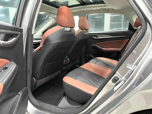 Changan Eado — Фото автомобиля 12