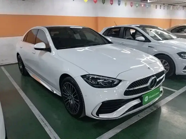 Mercedes-Benz C-Class — Фото автомобиля 3
