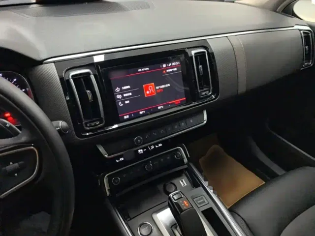 Citroen C6 — Фото автомобиля 9