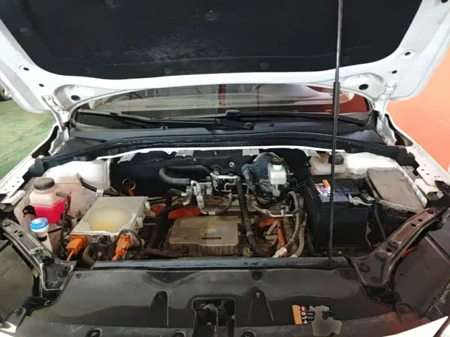 Roewe i6 MAX EV — Фото автомобиля 19
