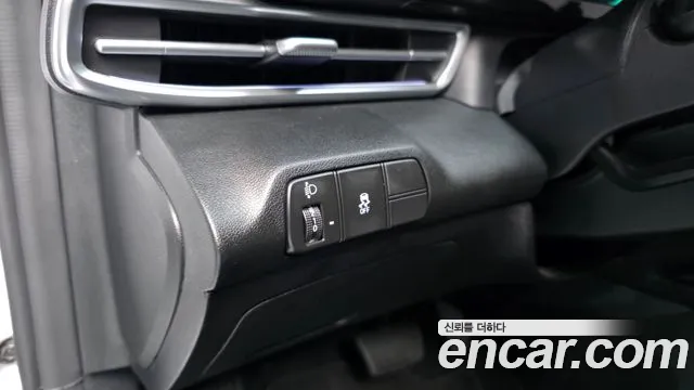 Hyundai AVANTE Новый Avante (CN7) — Фото автомобиля 15