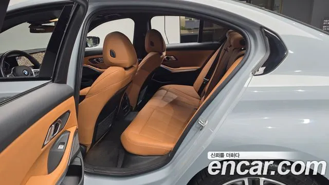 BMW 3 Series — Фото автомобиля 17
