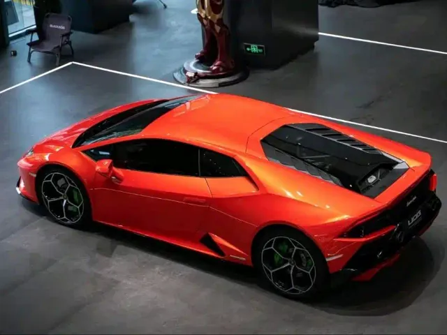 Lamborghini Huracan — Фото автомобиля 5