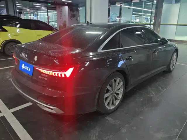 Audi A6L — Фото автомобиля 3