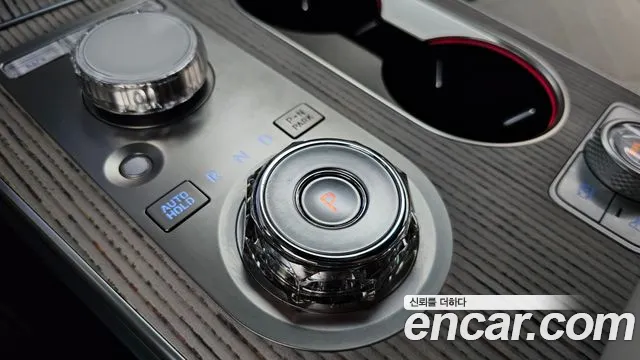 Genesis GV80 — Фото автомобиля 12