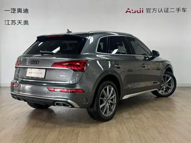 Audi Q5L — Фото автомобиля 4