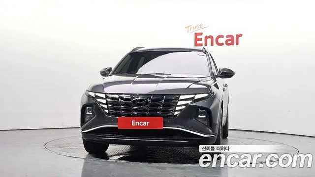 Hyundai Tucson Tucson (NX4) Дизель 2.0 2WD — Фото автомобиля 3