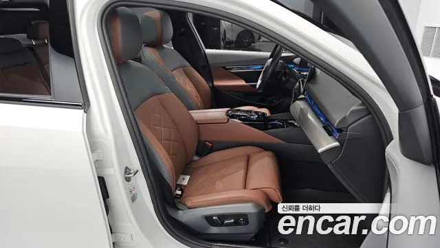 BMW i5 G60 — Фото автомобиля 12