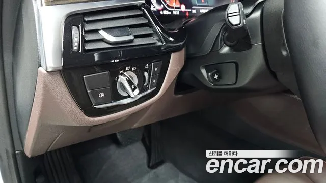 BMW 5-Series 5 серия (G30) 523d Luxury — Фото автомобиля 8