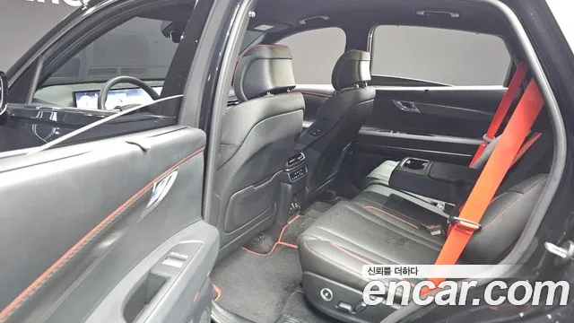 Genesis GV80 — Фото автомобиля 12
