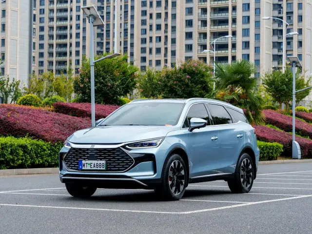 Фотография автомобиля — BYD Tang