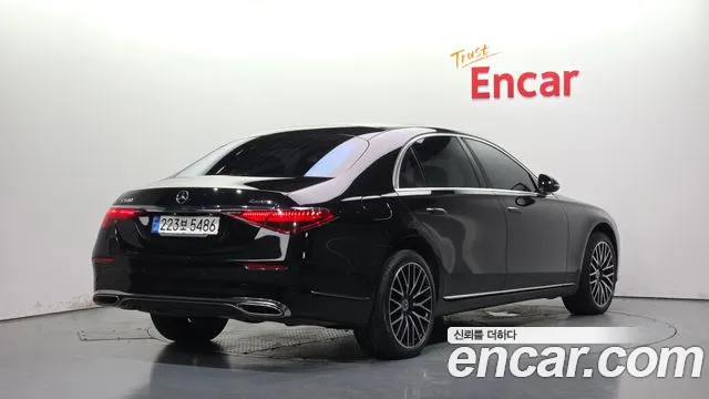 Mercedes-Benz S-Class — Фото автомобиля 2