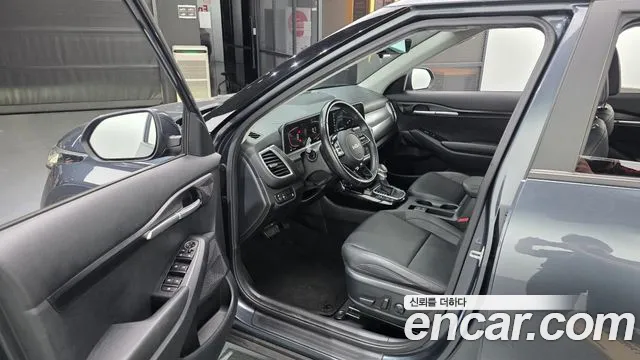 Kia Seltos New — Фото автомобиля 15