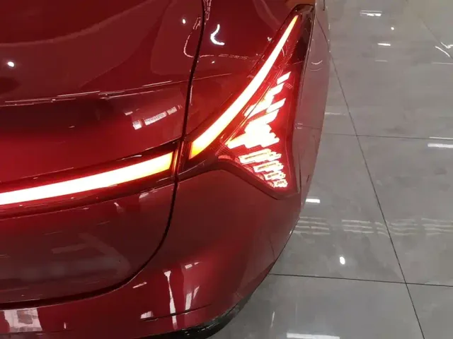 Hongqi Tiangong 05 — Фото автомобиля 7