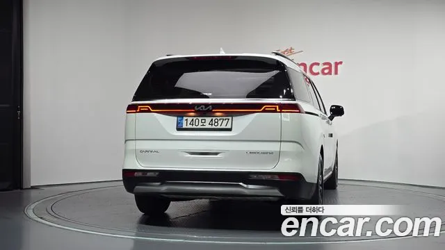 Kia Carnival 4th Gen — Фото автомобиля 4