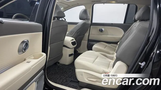 Hyundai Ioniq 9 — Фото автомобиля 11