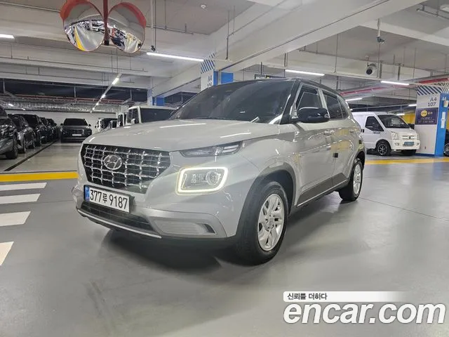 Hyundai Venue — Фото автомобиля 2
