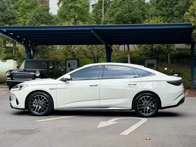 BYD Seal — Фото автомобиля 5