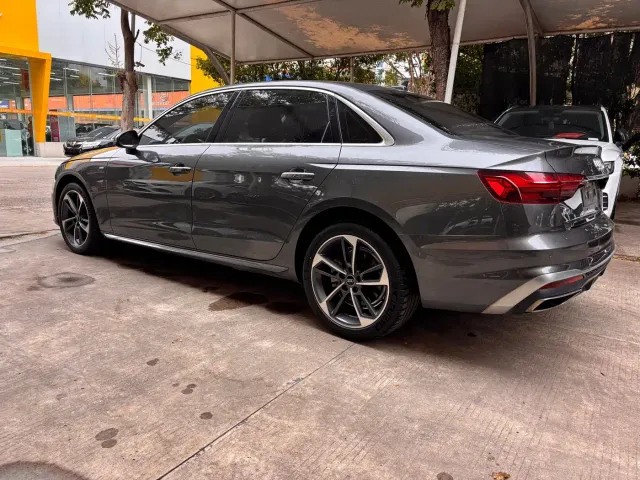 Audi A4L — Фото автомобиля 10