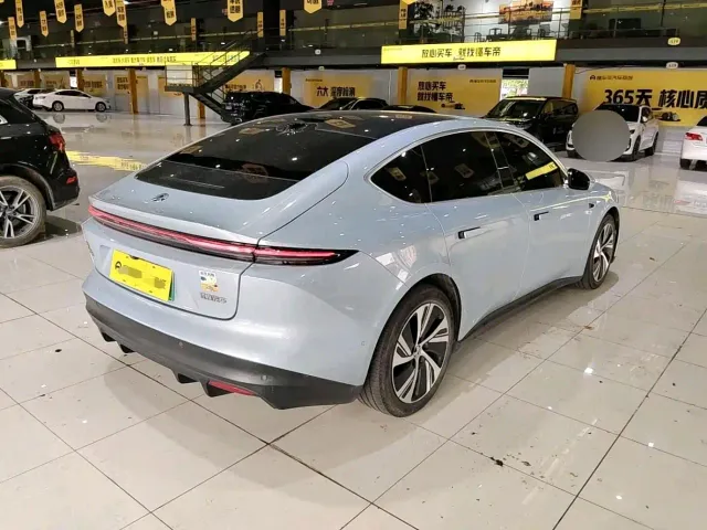Nio ET5 — Фото автомобиля 7