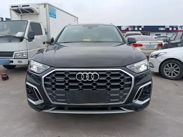 Audi Q5L — Фото автомобиля 2